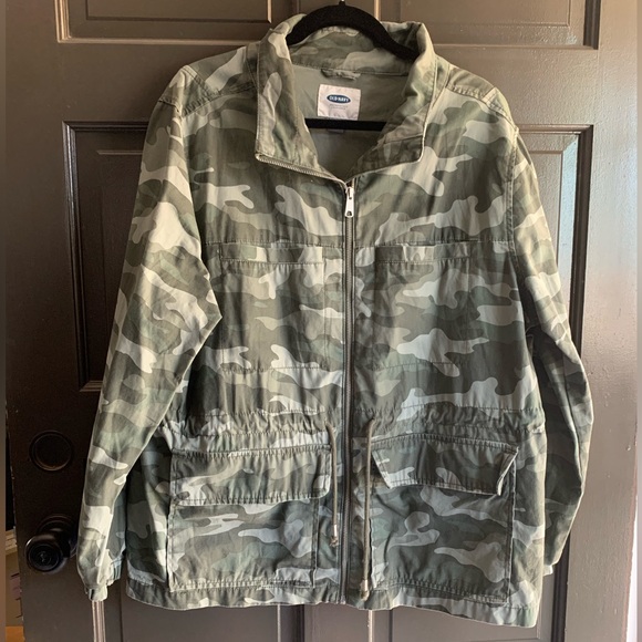 Old Navy Camo Military Style Jacket Size XXL- gently used - Picture 2 of 5